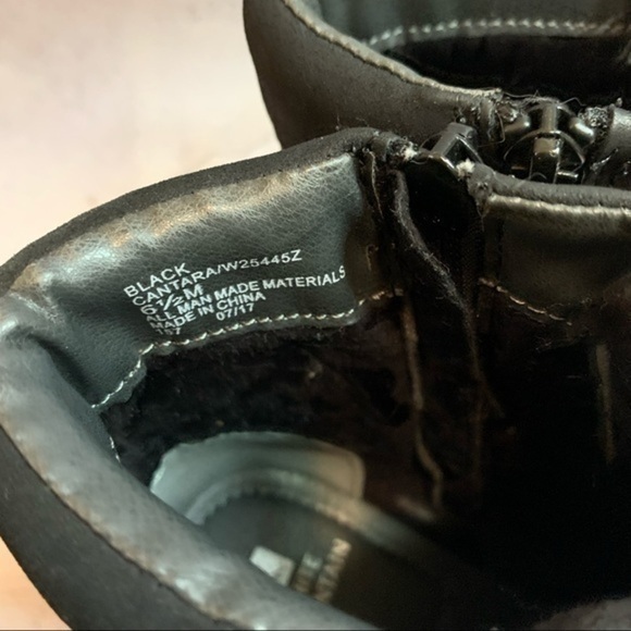 White mountain buckle cantata bootie - Picture 5 of 5